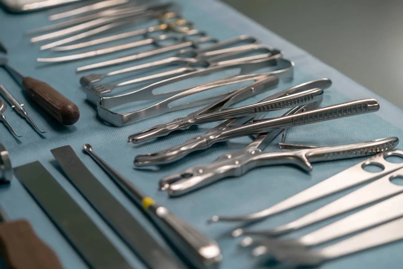 medical tools and surgical instruments